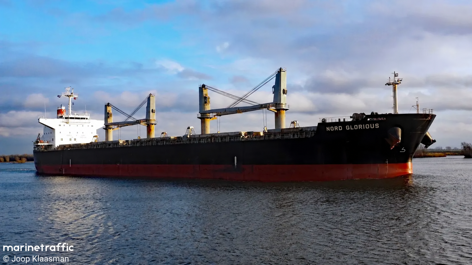 NORD GLORIOUS bulk carrier